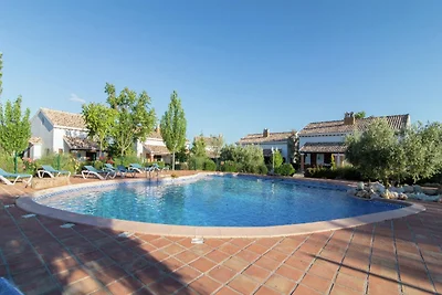 Bungalow con piscina a Pozo Alcón