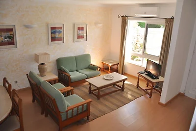 Moderne Villa in Vilamoura mit Grill