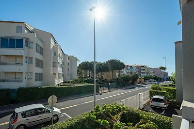 Zonnig appartement in Agde met gedeeld...