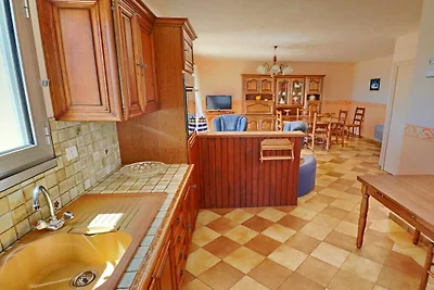 Ferienhaus in Plouhinec mit Terrasse