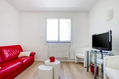 Modernes Ferienhaus mit Pool