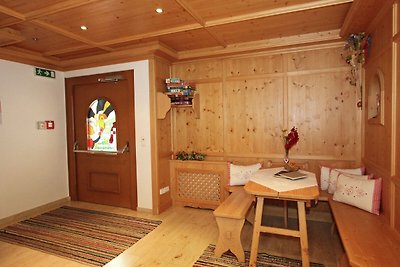 Ruim appartement in Kaltenbach met een sauna