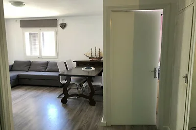 Wohnung in Estartit mit Garten