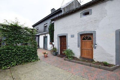 Schönes Ferienhaus in Neufchâteau am Wald