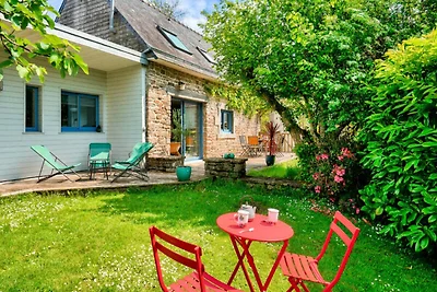 Apartment in Combrit mit Whirlpool und Garten