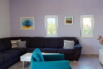 Adriatic Pearl - FourBedroom Villa with heate...