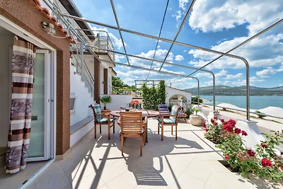 Lussuosa casa vacanze ad Arbanija con vasca...