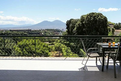 Appartement met terrazzo in Capodimonte