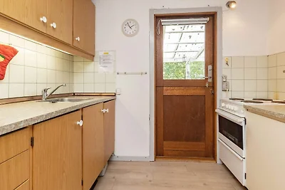 4 Personen Ferienhaus in Mesinge-By Traum