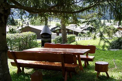 Hütte in Lenk mit Schwimmbecken