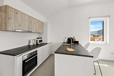 Bezauberndes Sommerapartment mit Meerblick