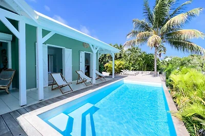 Villa a Saint-François con vista sul campo da...