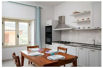 Wohnung in Budoni mit Balkon und Parken