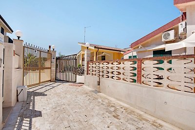 Strandapartment mit Klimaanlage und Terrasse