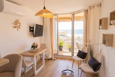 Apartment mit Meerblick und Parkplatz