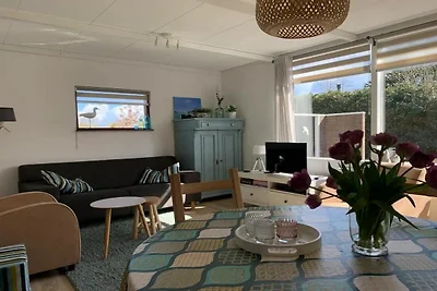 Sonniger Garten-Retreat-Bungalow