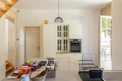 Spaziosa casa vacanze con piscina privata