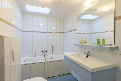 Confortevole bungalow con lavastoviglie, a De...