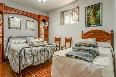 Einladendes Ferienhaus in Villanueva de Tapia...