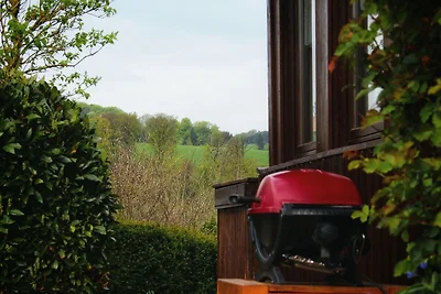 Ruhiger Bungalow am Hennesee mit Terrasse