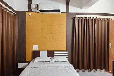 Super Hotel O Kazhakkoottam