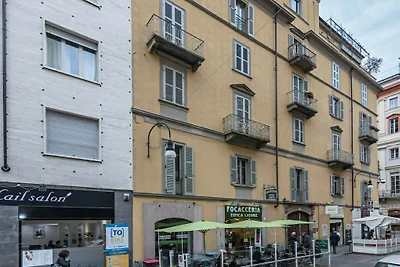 Wohnung in Torino mit Balkon und Parken
