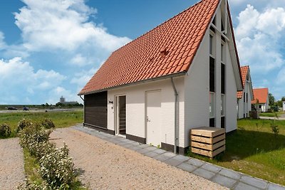 Modernes, freistehendes Ferienhaus in Scherpe...