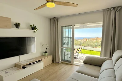 Appartement in Nerja met Zwembad en Tennis