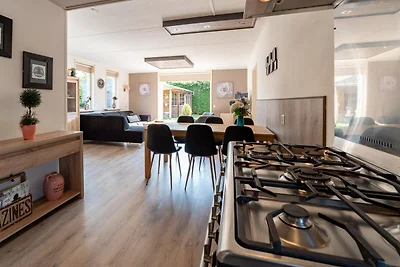Schönes Ferienhaus mit Sprudelbad