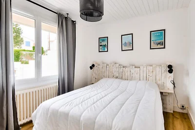 Huis in Barbâtre voor 12 personen - 450m van ...