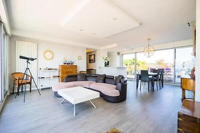 Geneviève auf dem Dach