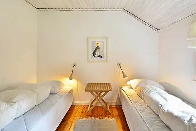 4 Personen Ferienhaus in HALLABRO-By Traum