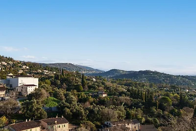 Riviera Retreat a Grasse