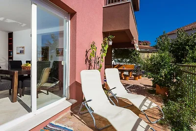 Elegant Hideaway Apartment with Pool - Two Be...