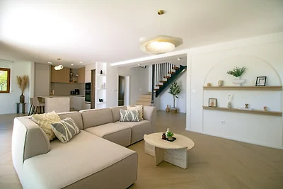 Strandvilla mit Pool in der Nähe von Split