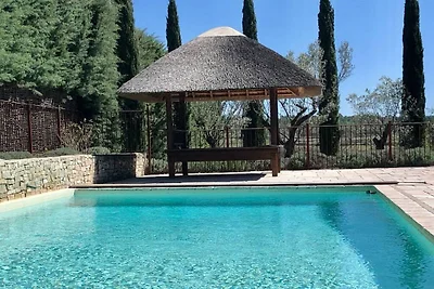 Villa in Var mit Schwimmbecken