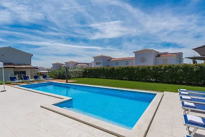 Villa in Vabriga with swimming pool