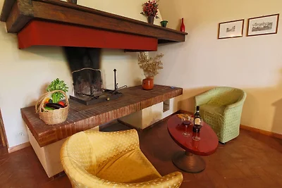 Pittoresca villa con piscina a Sinalunga
