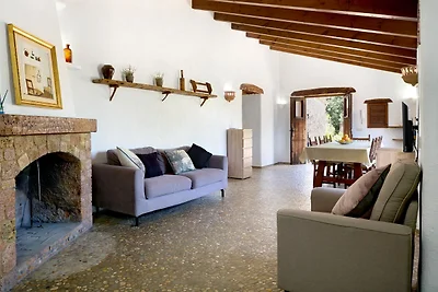 Hillside Villa mit Pool für 5