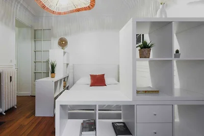Charmante Wohnung mit Balkon -2BR-4P-...