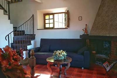 Villa in Sasso Pisano mit Garten