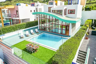 Wunderschön gestaltete Villa für 10 Gäste