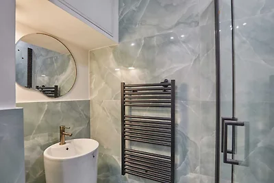 Subliem appartement met airconditioning in he...