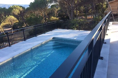 Moderna villa con piscina privata a Vidauban