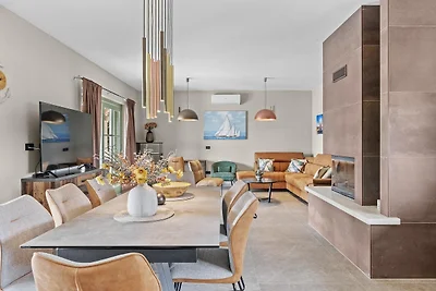 Elegantes Familienrefugium mit Pool in...