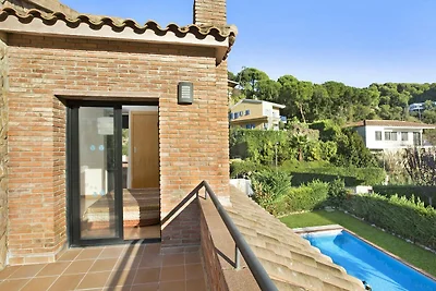 Villa in Spanien nahe Cala Canyelles