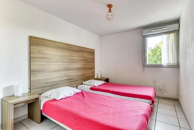 Klimatisiertes Apartment mit Poolblick für 4...