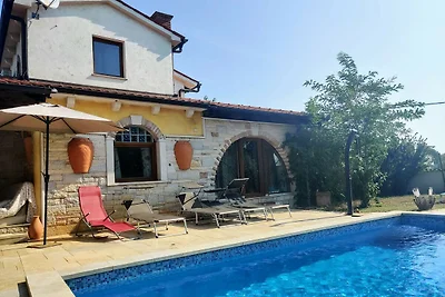 Casa vacanze a ian con piscina privata