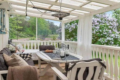 4 Sterne Ferienhaus in Fågelmara