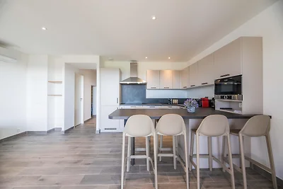 Apartamento corso bañado por el sol